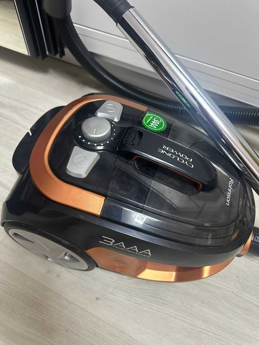 Прахосмукачка  Rohnson