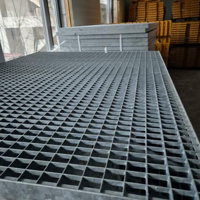 Grătare metalice galvanizate