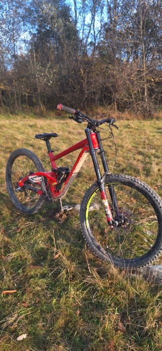 Vand bicicleta downhill Scott gambler 730
