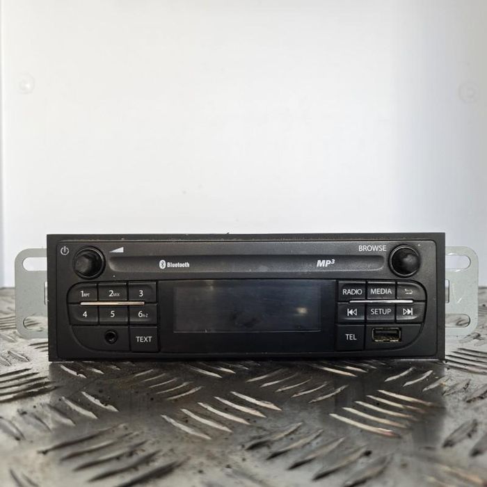 CD Player auto Renault Trafic 3