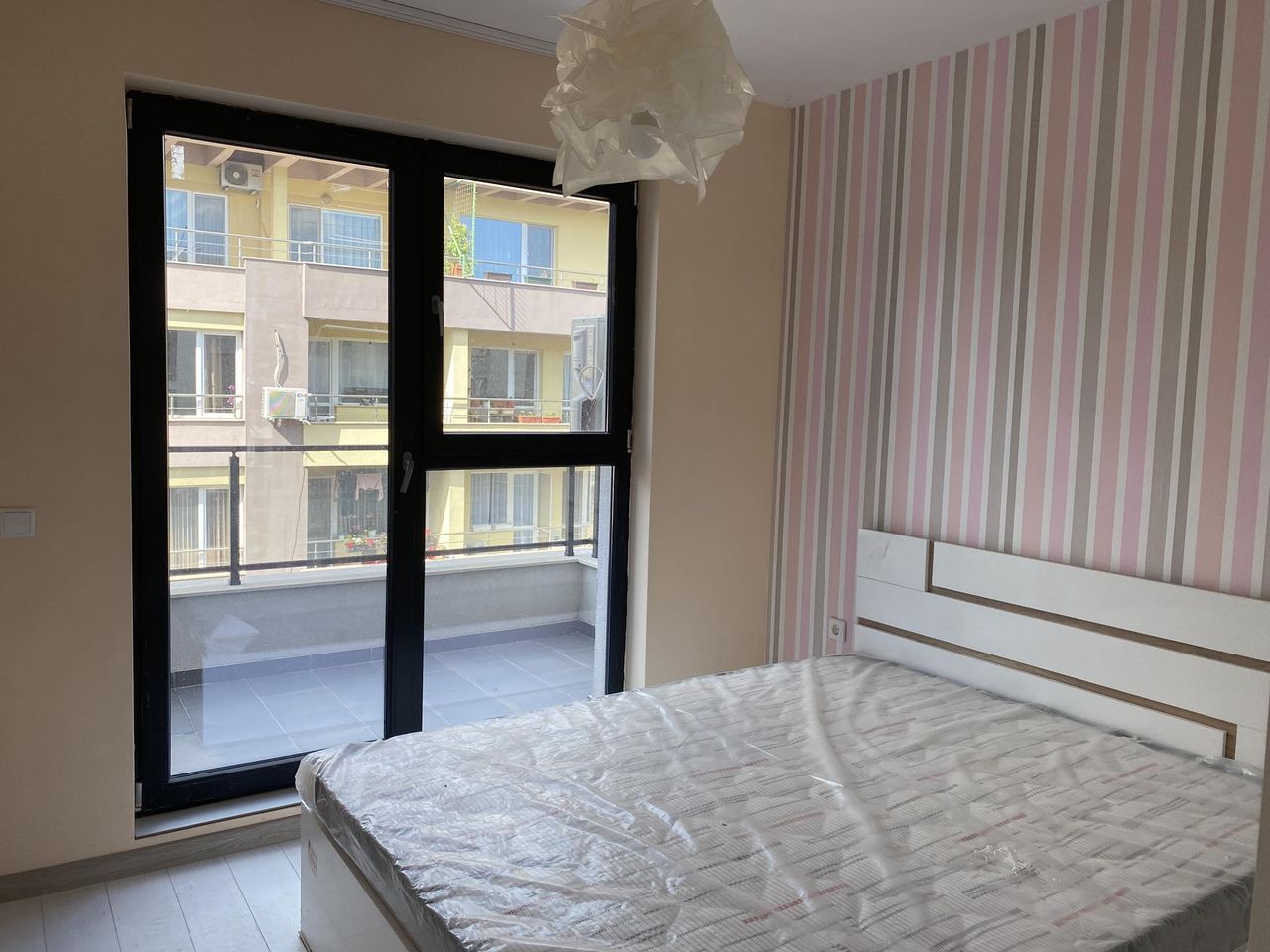 Дава се под наем Двустаен апартамент в София, Дървеница - 65 кв.м за 650 € - Снимка #3