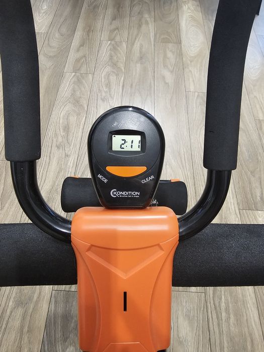 Aparat fitness de abdomene - stare perfectă