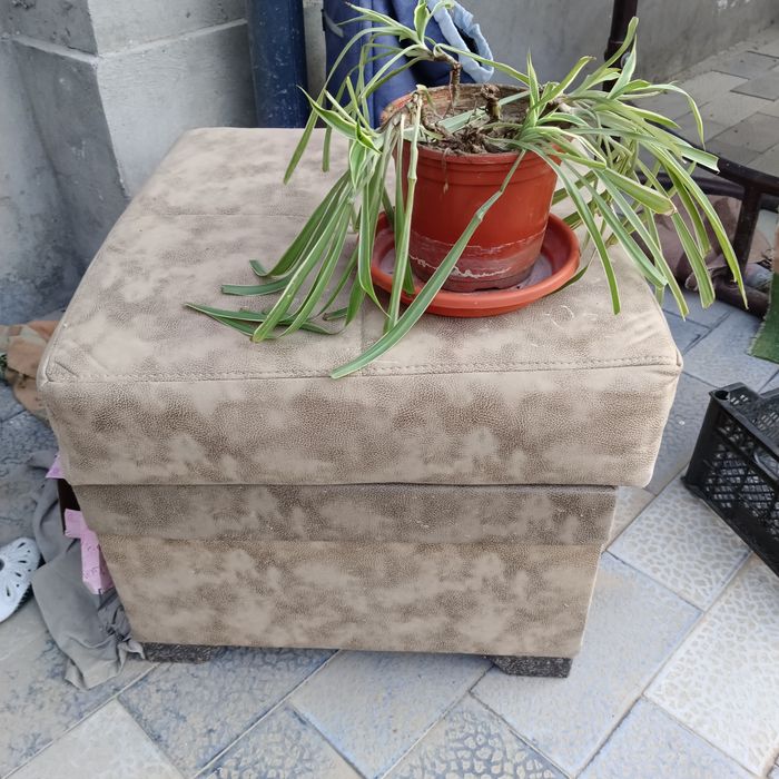 Пуфики б/у (имеется два)