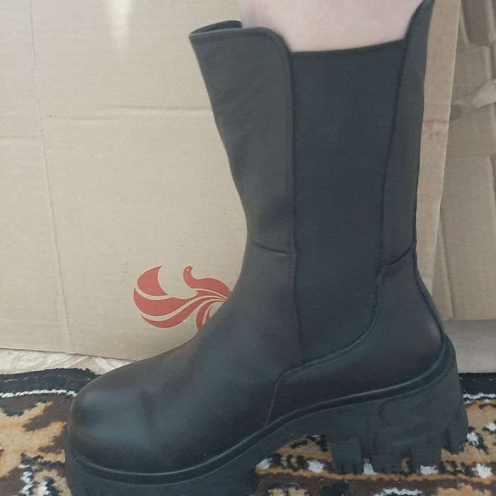 Продам зимние сапоги