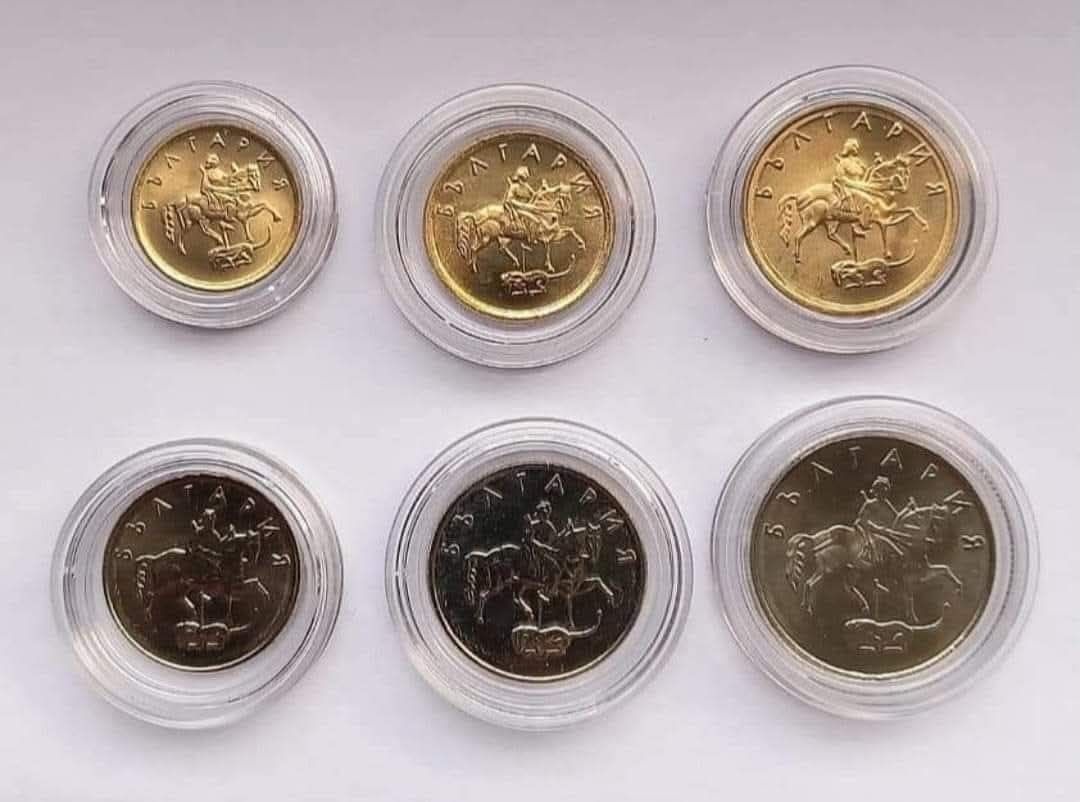 Монети 1, 2,5 10, 20, и 50, ст., ЕМ. 1999 година.
