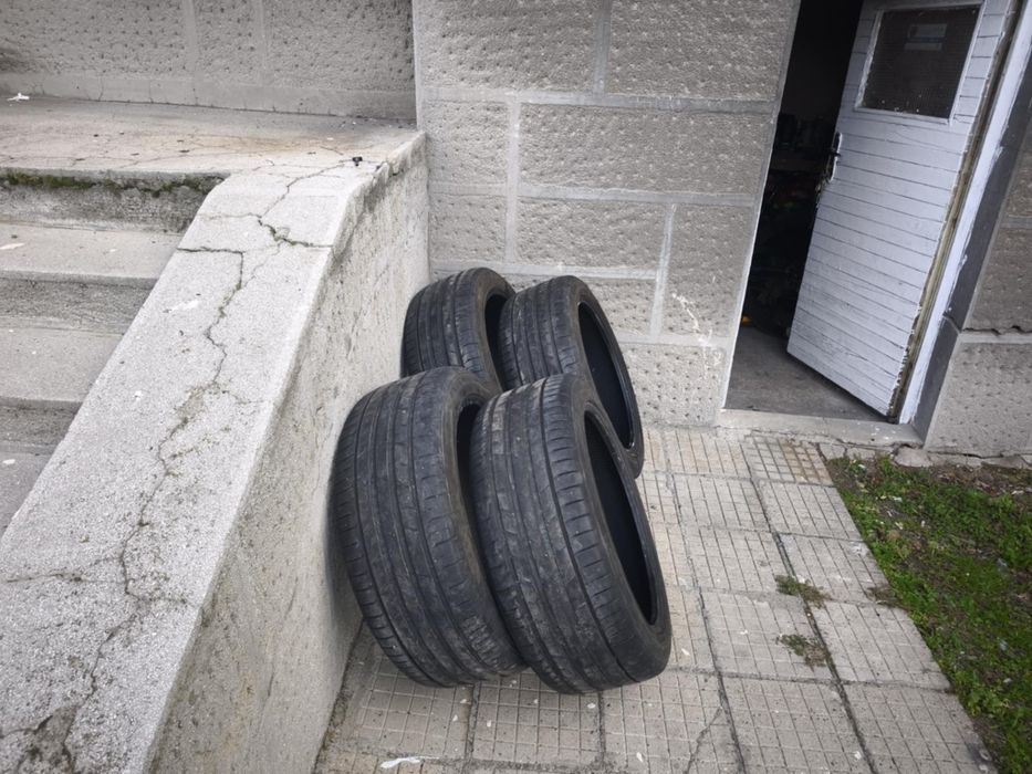 Продавам гуми TOYO летни  265 /45/21