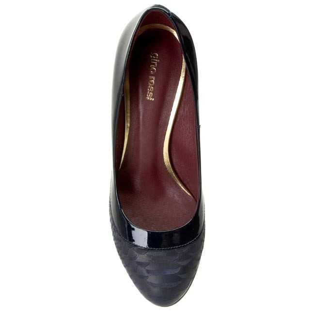 Елегантни обувки в тъмносин цвят съчетание кроко кожа и лак