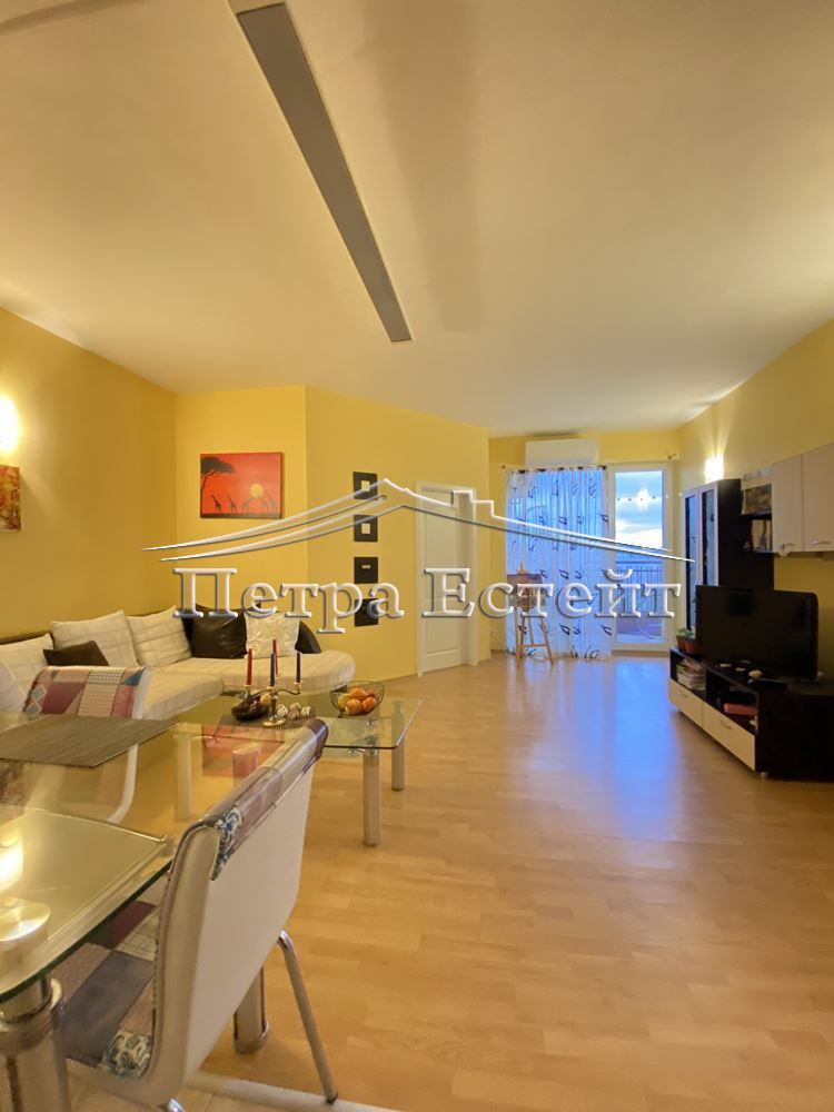 Продава се Тристаен апартамент в к.к. Златни пясъци - 88 кв.м за 1194 €/кв.м - Снимка #3