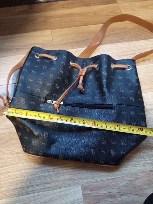 Дамски     чанти