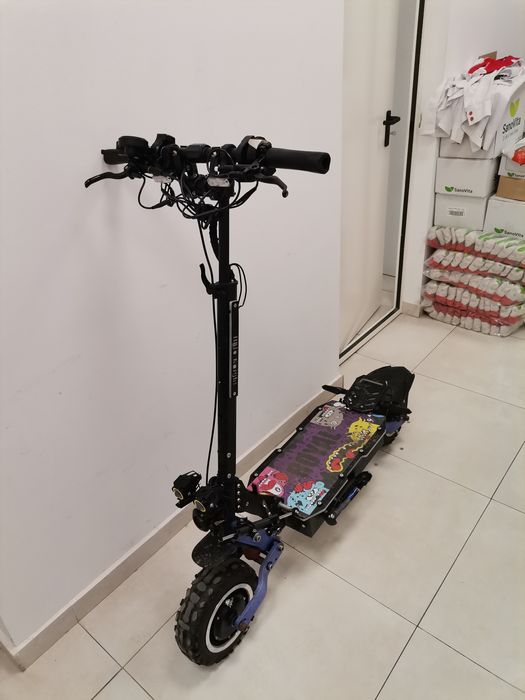 Vând trotineta electrica sau schimb cu jbl ultimate 1100