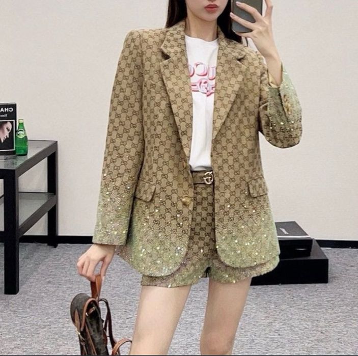 Уникален комплект gucci