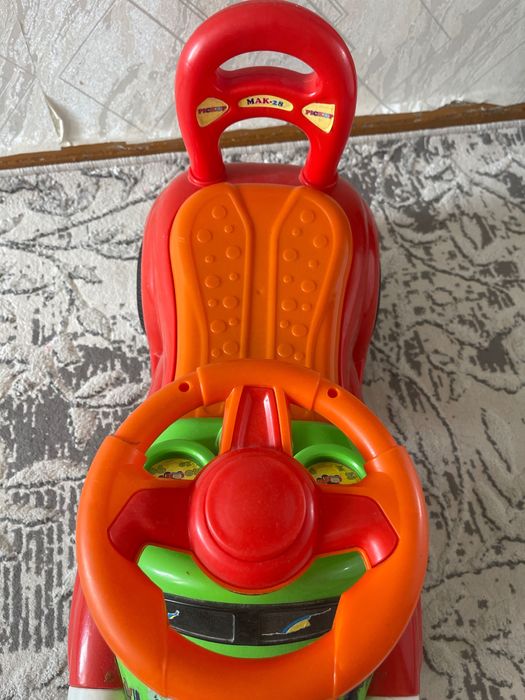 Машина игрушка для детей