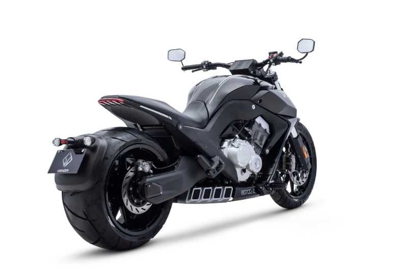 Мотоцикл BENDA LFC 700