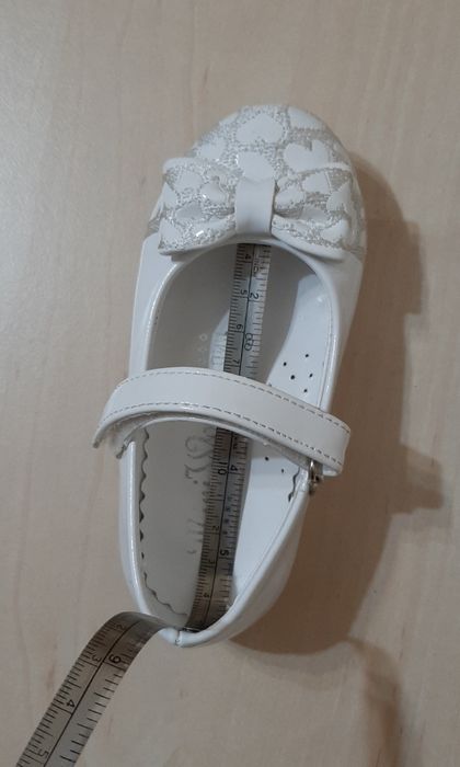 Pantofi albi, noi, nr 22, pentru fetițe