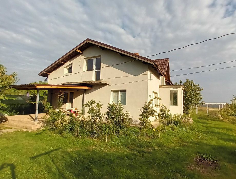 Moara Vlasiei , Casa cu teren 4250 m2