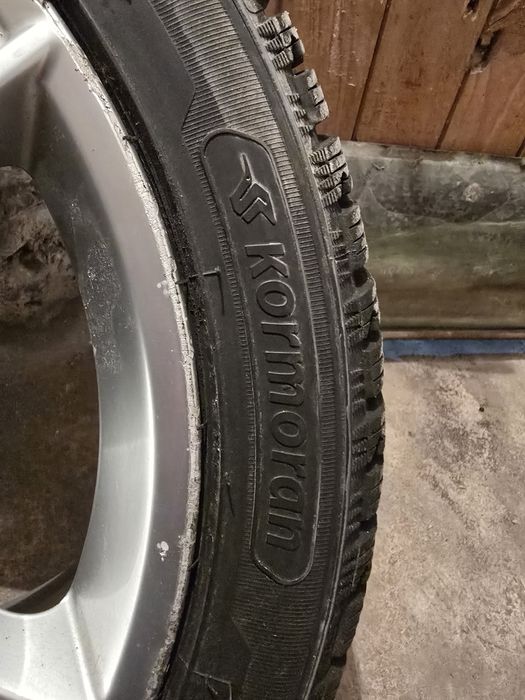 Зимни гуми 245/40/18