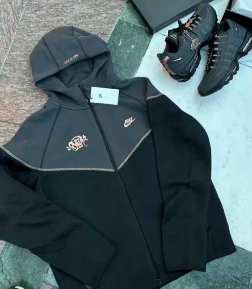 Nike x Syna World Tech Fleece