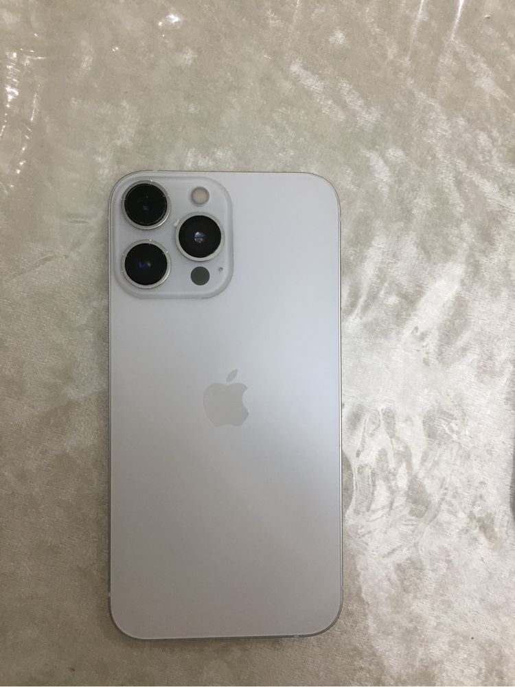 iPhone XR в корпусе 13PRO