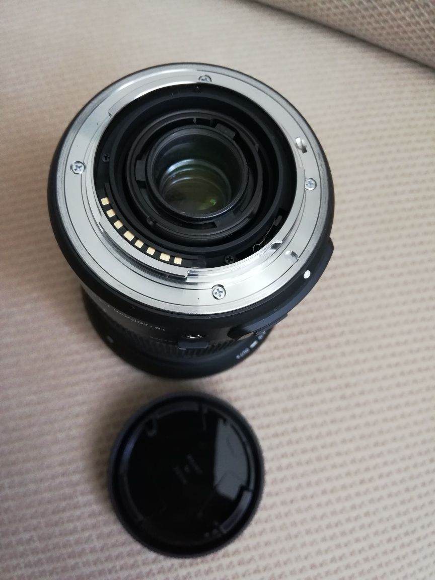 Obiectiv Sigma 18-200 Contemporary pt Sony A mount