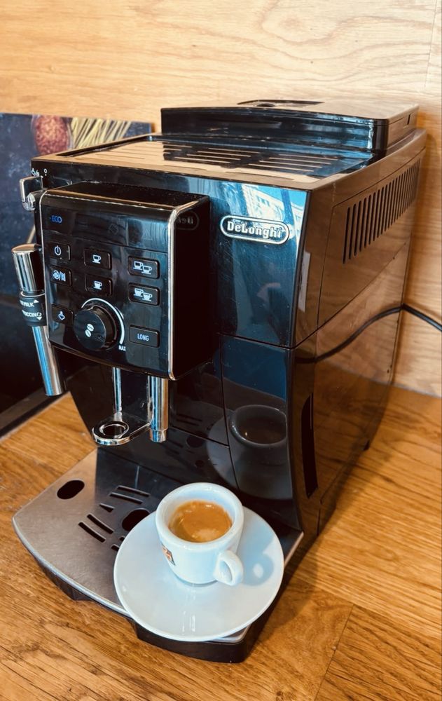 Кафемашина/ кафеавтомат Delonghi