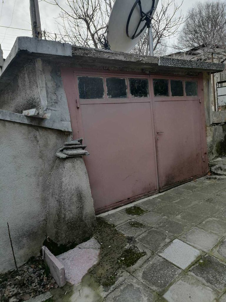 Продава се Къща в Провадия - 285 кв.м за 264 €/кв.м - Снимка #2