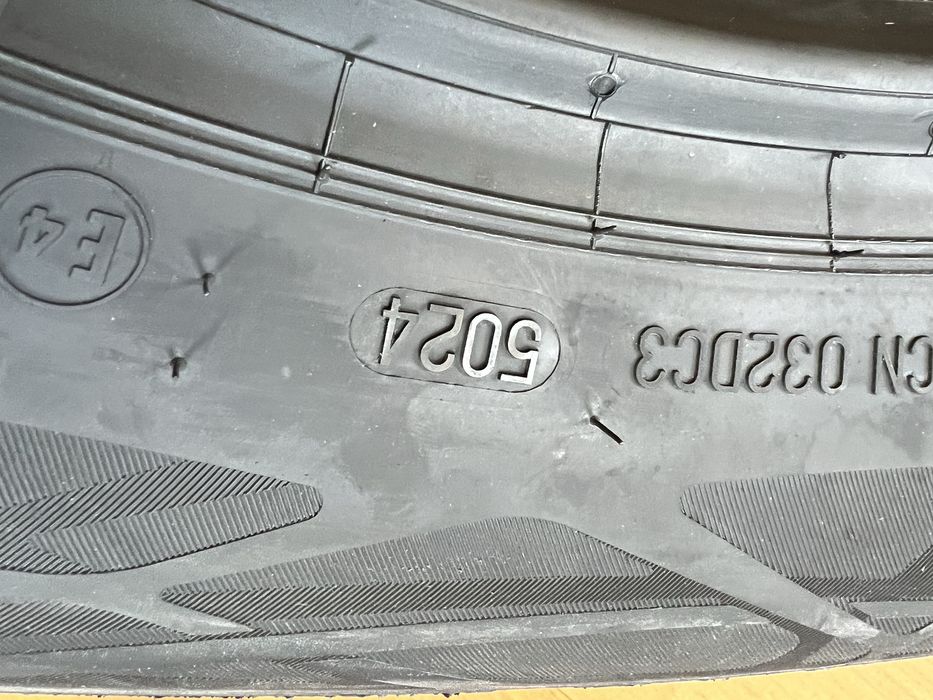 Set Anvelope Premium Noi Continental Vara 215 60 17