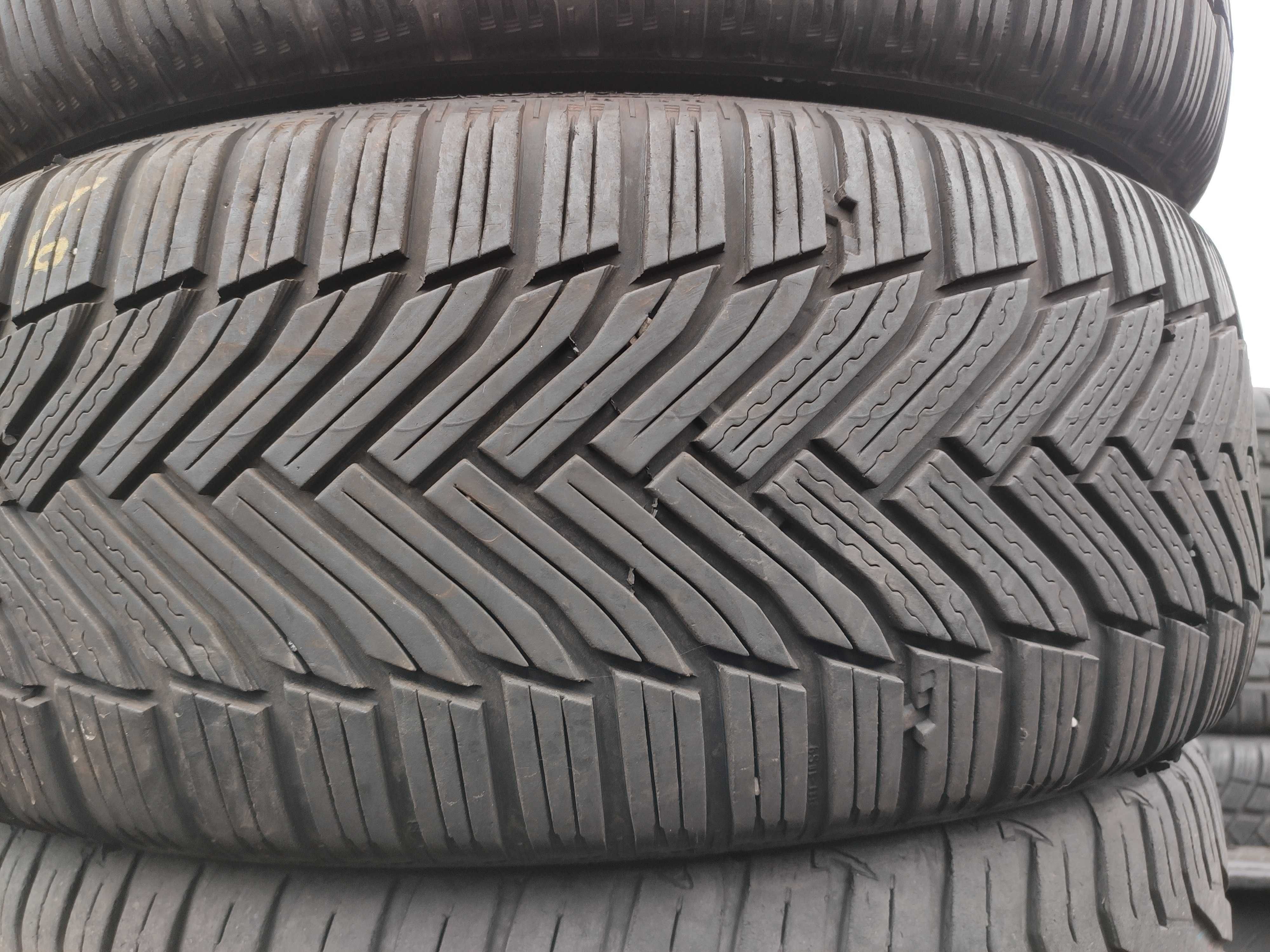 2бр Зимни гуми 215 60 16 - Michelin - DOT 2023 -