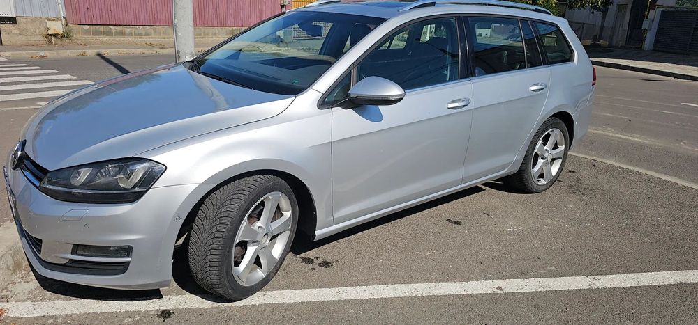 Volkswagen Golf Distronic ,navigatie ,full piele,panoramic