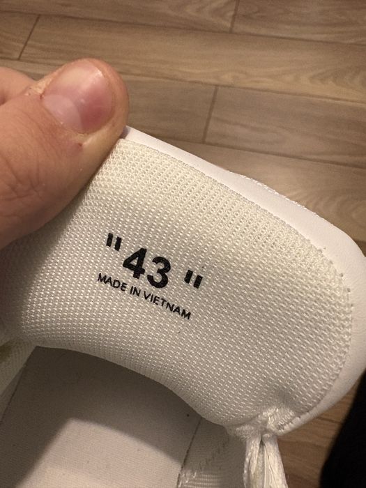 Off white out off office