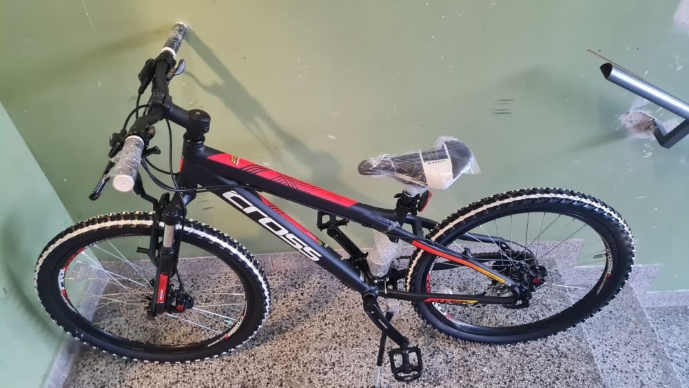 Продавам Cross Gravito 24 алуминиев детски велосипед/колело