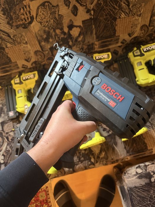 Pistol de cuie Bosch GNH 18V-64 M / dewalt / makita