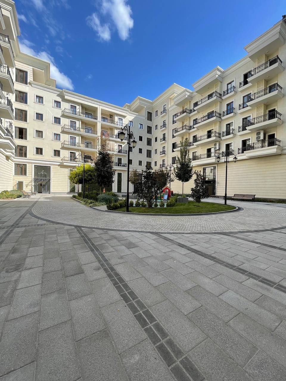 Boulevard Продается 4 комнатная квартира ремонт Ташкент Сити