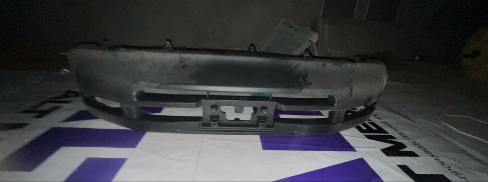 Передний бампер тоета раф 4