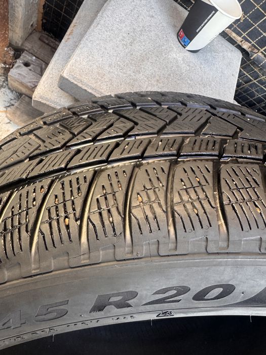 Anvelope Pirelli iarna M+S  275/45/R20