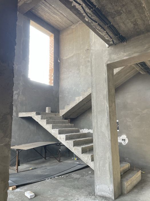 Продам дом в стиле Хай-Тек