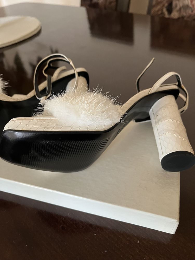Дамски сандали на висок ток Версаче