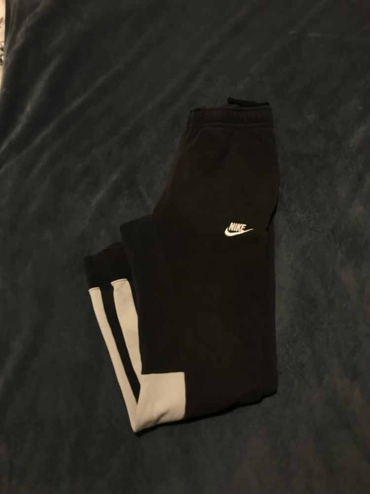 Pantaloni de triening nike s-m ( adidas jordan puma 123456789