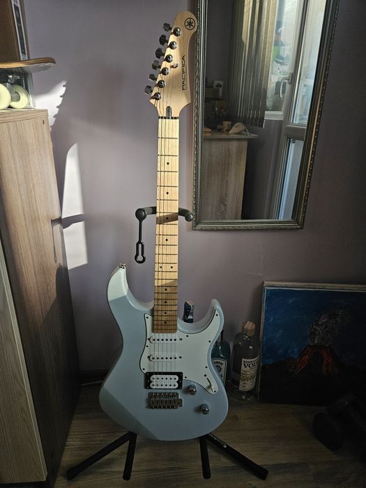 Електрическа Китара Yamaha Pacifica PAC112V - ice blue
