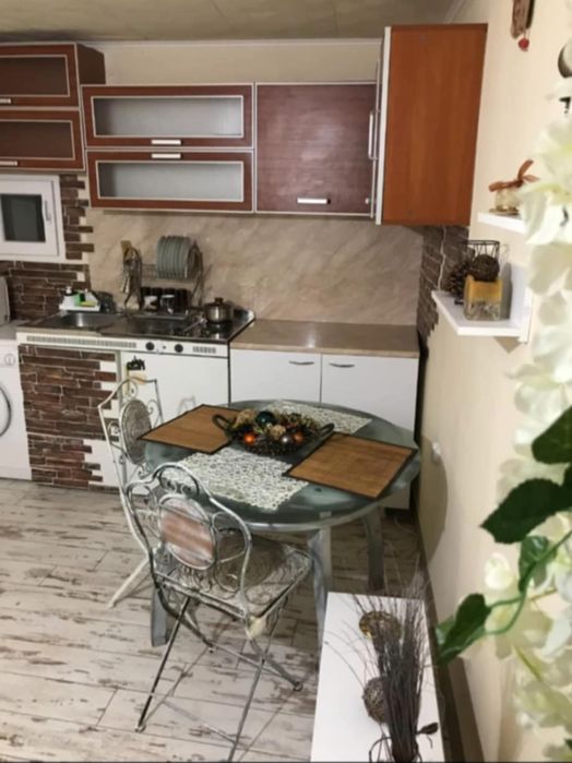 Дава се под наем Двустаен апартамент в Пловдив, Център - 65 кв.м за 306 € - Снимка #2