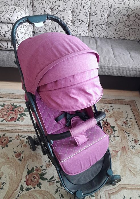 ПРОДАМ КОЛЯСКУ в хорошем состоянии