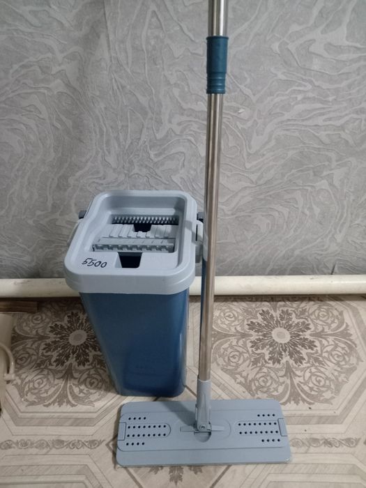 Ведро со шваброй