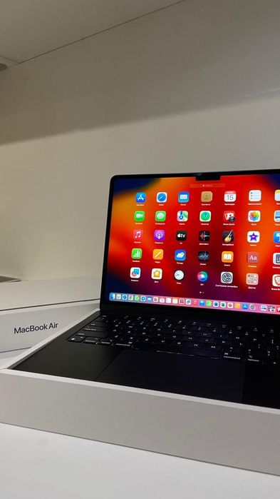 MacBook air M2 срочна сатылады