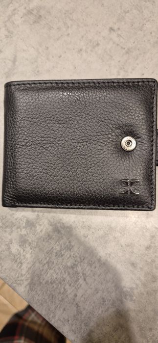 Мъжки кожен портфейл