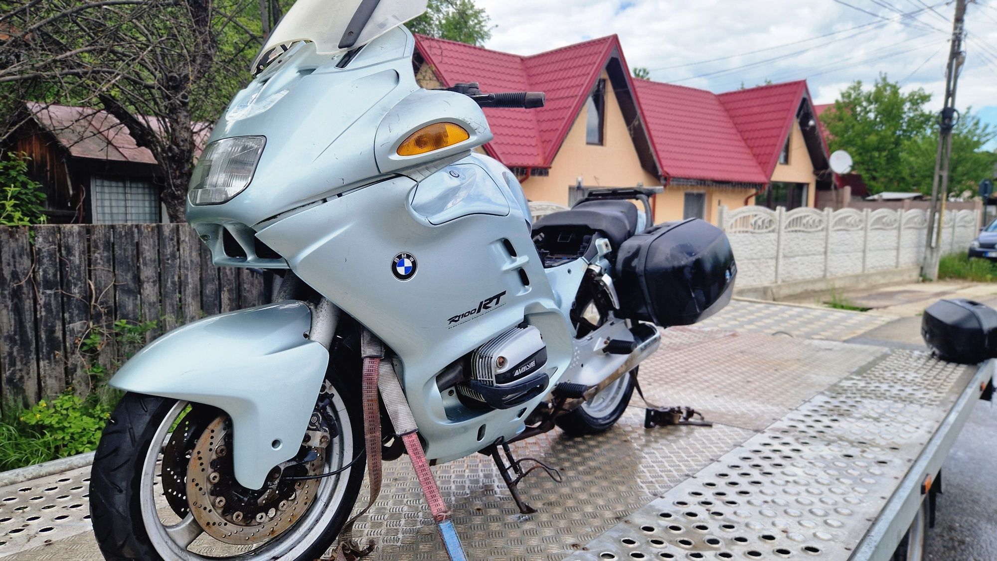 Dezmembrez bmw r1100rt