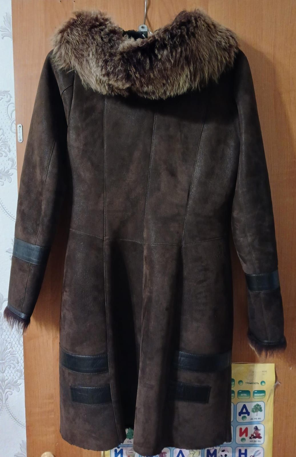 Продам женскую дублёнку из натурального меха.