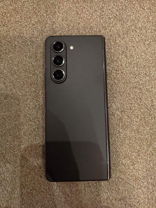 Samsung Galaxy Fold 5