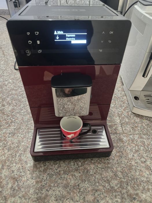 Кафемашина Miele CM5310