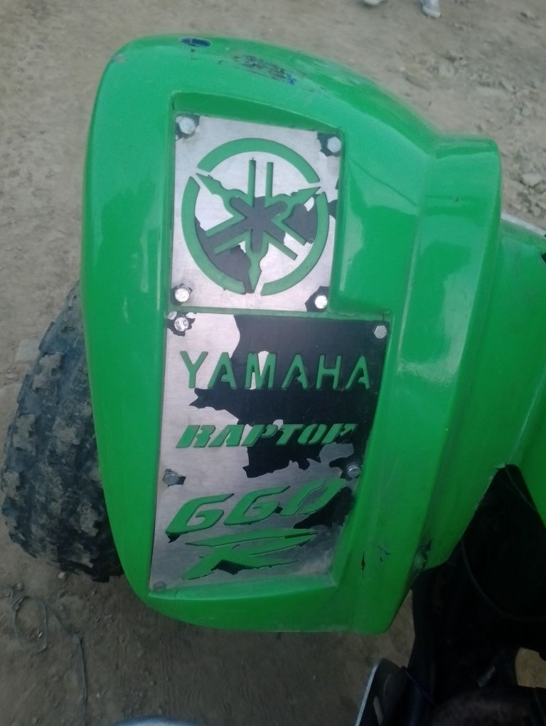 ATV Yamaha raptor 660R