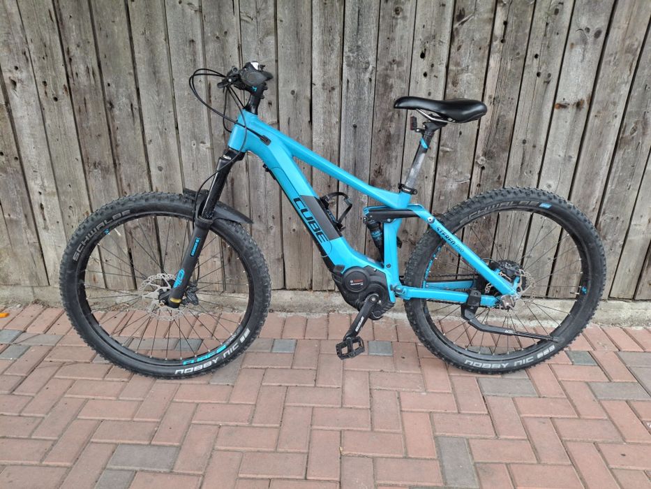 Bicicleta electrica Cube full suspension
