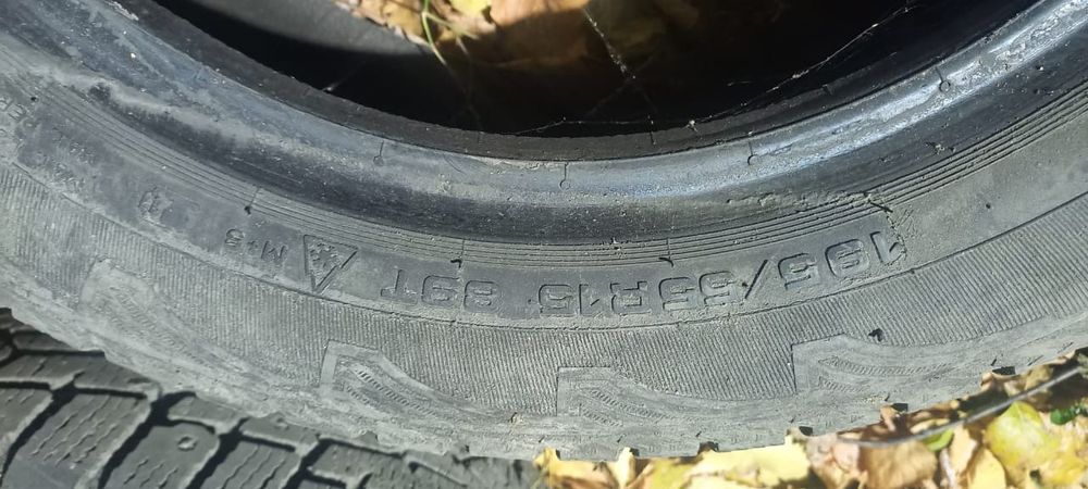 Продам зимнюю резину шипованная
